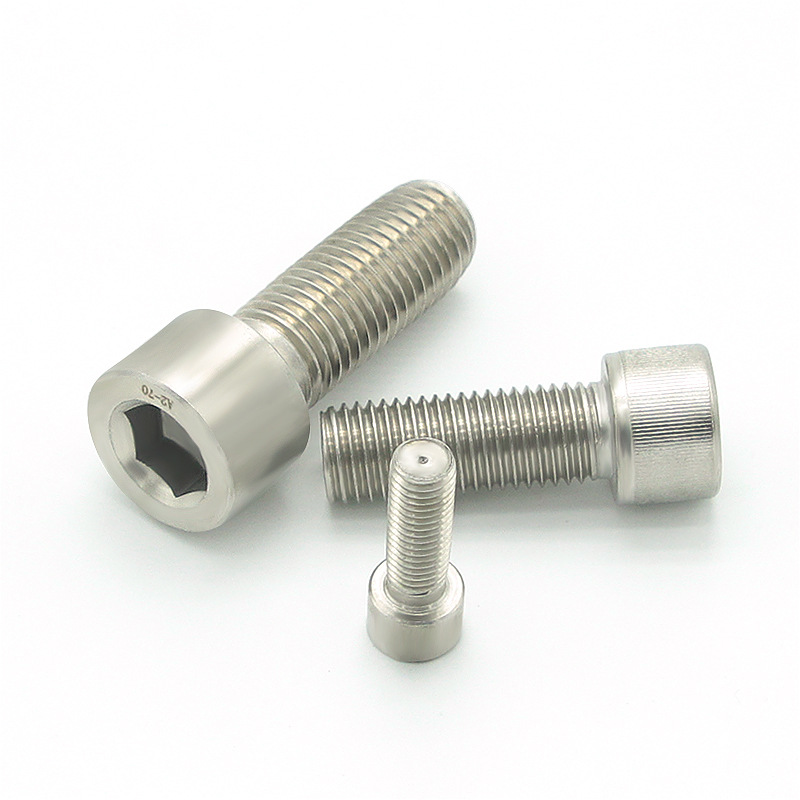 Warum sollten Sie sich für eine Innensechskantschraube entscheiden?